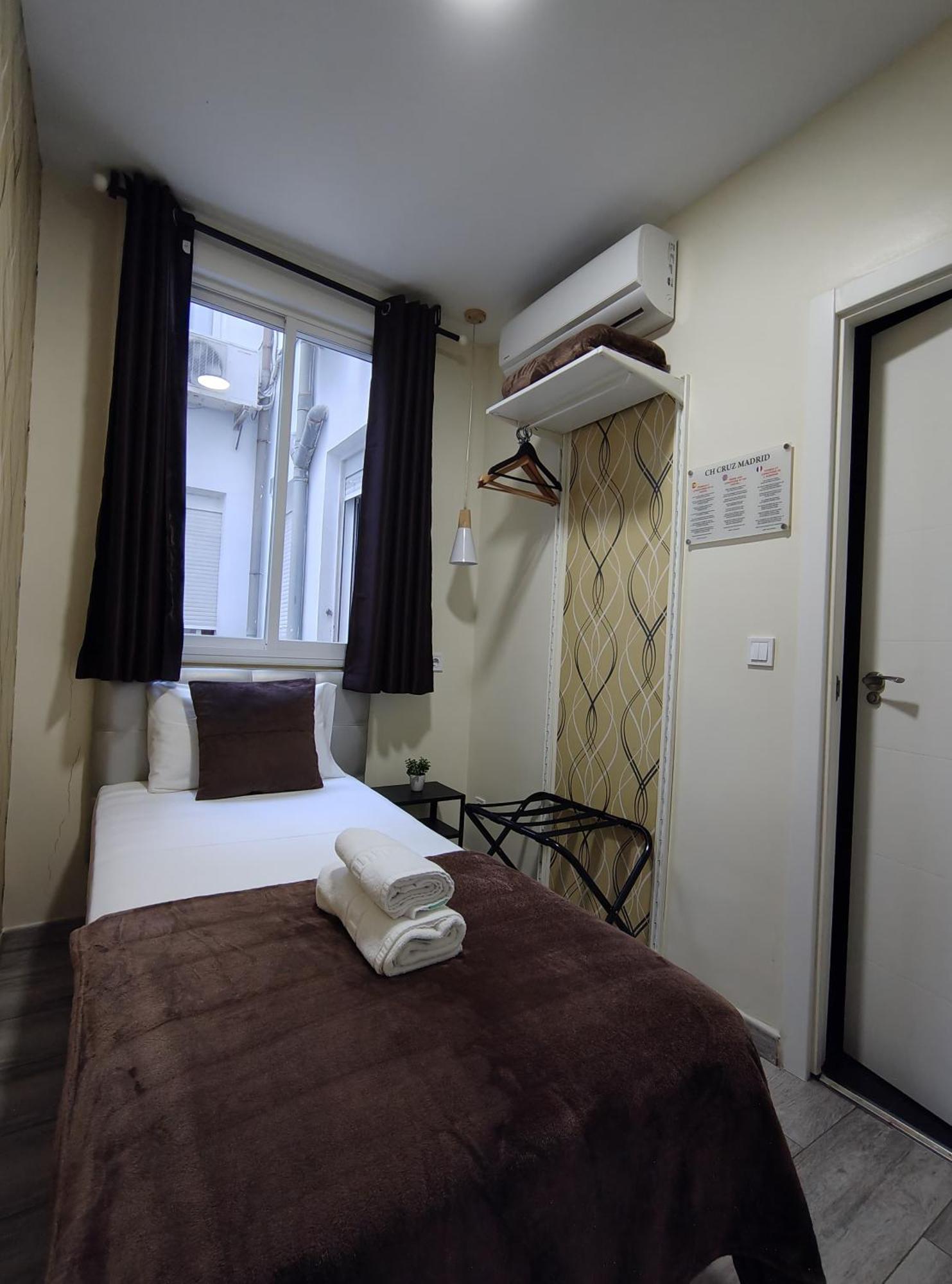 Ch Cruz Madrid Hotel Eksteriør billede