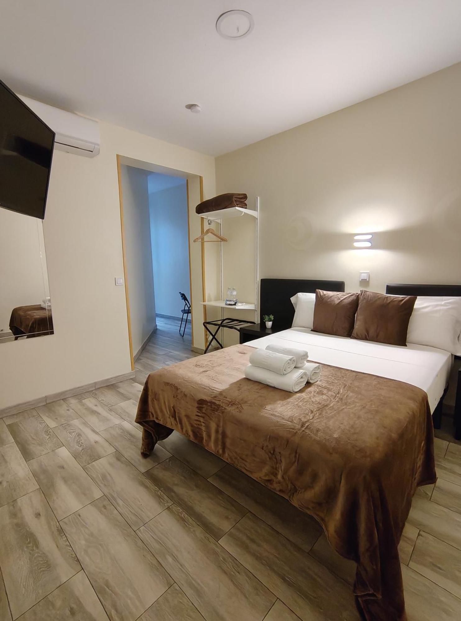 Ch Cruz Madrid Hotel Eksteriør billede