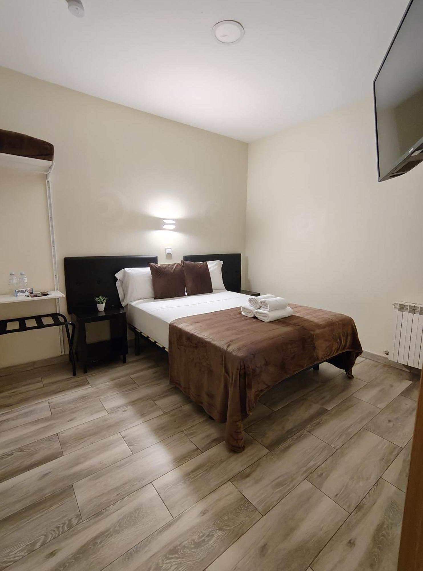 Ch Cruz Madrid Hotel Eksteriør billede