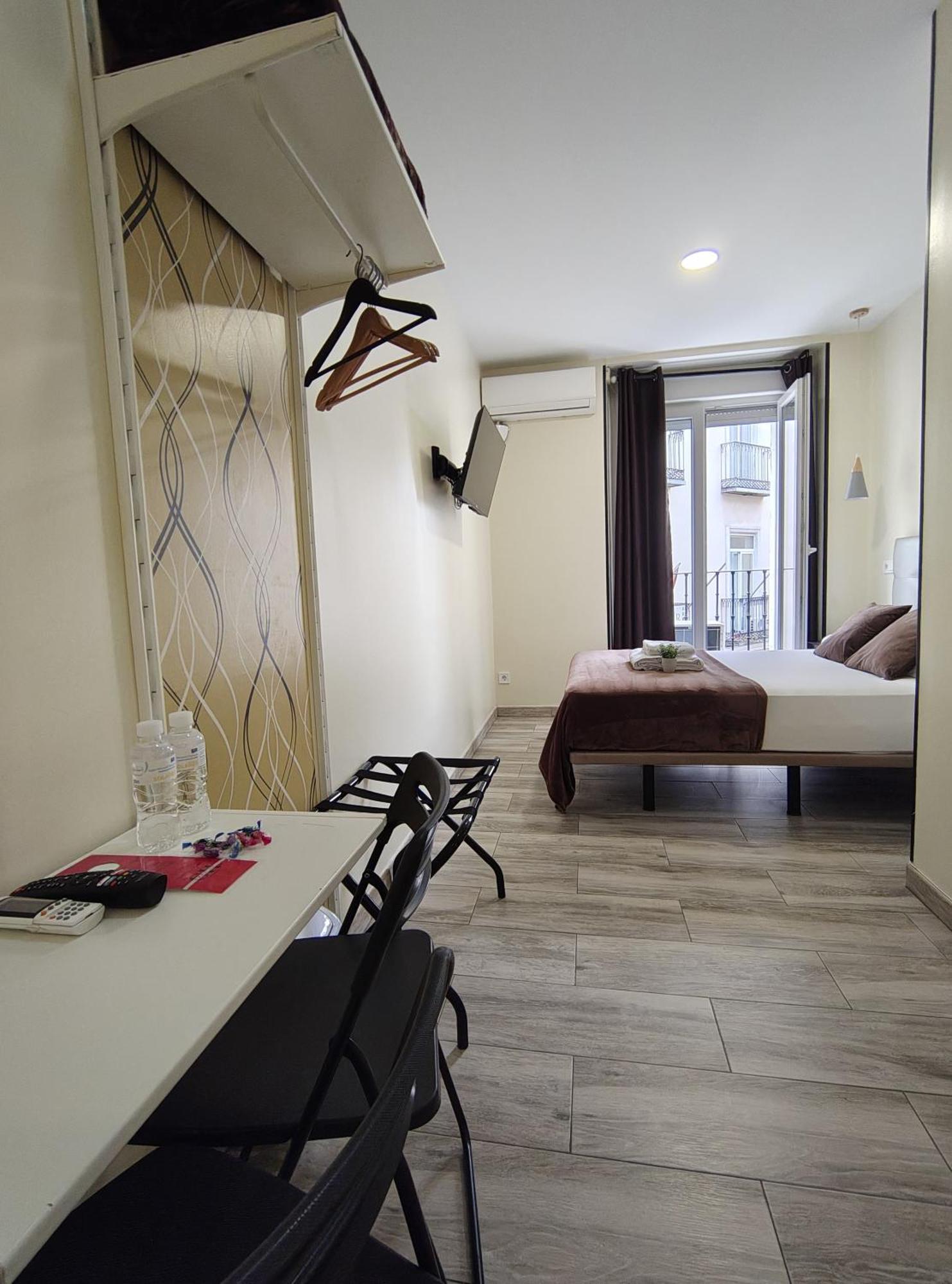 Ch Cruz Madrid Hotel Eksteriør billede